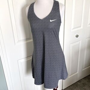 NIKE DRI-FIT Vee Neck Racerback Athletic Dress ~ Tennis ~ Small S -Like New!